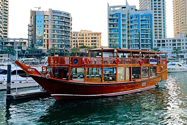 Královská večeře cruise – Dubai Marina