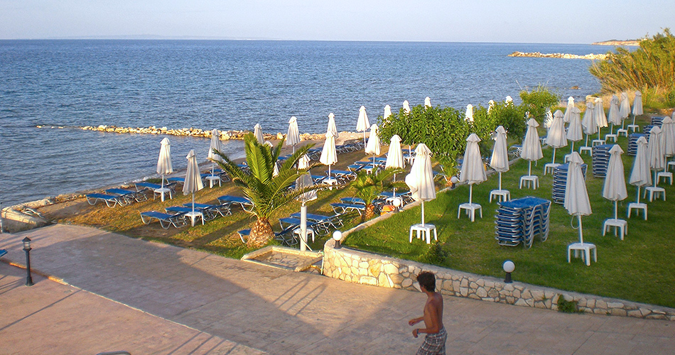 zakynthos belussi beach